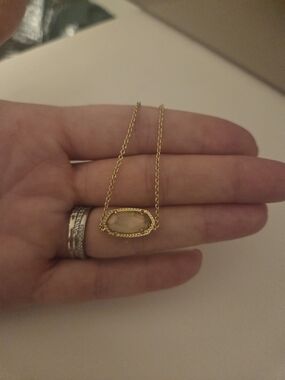Kendra Scott Pendant Gold Necklace with Pale Pink/Purple Oval Stone